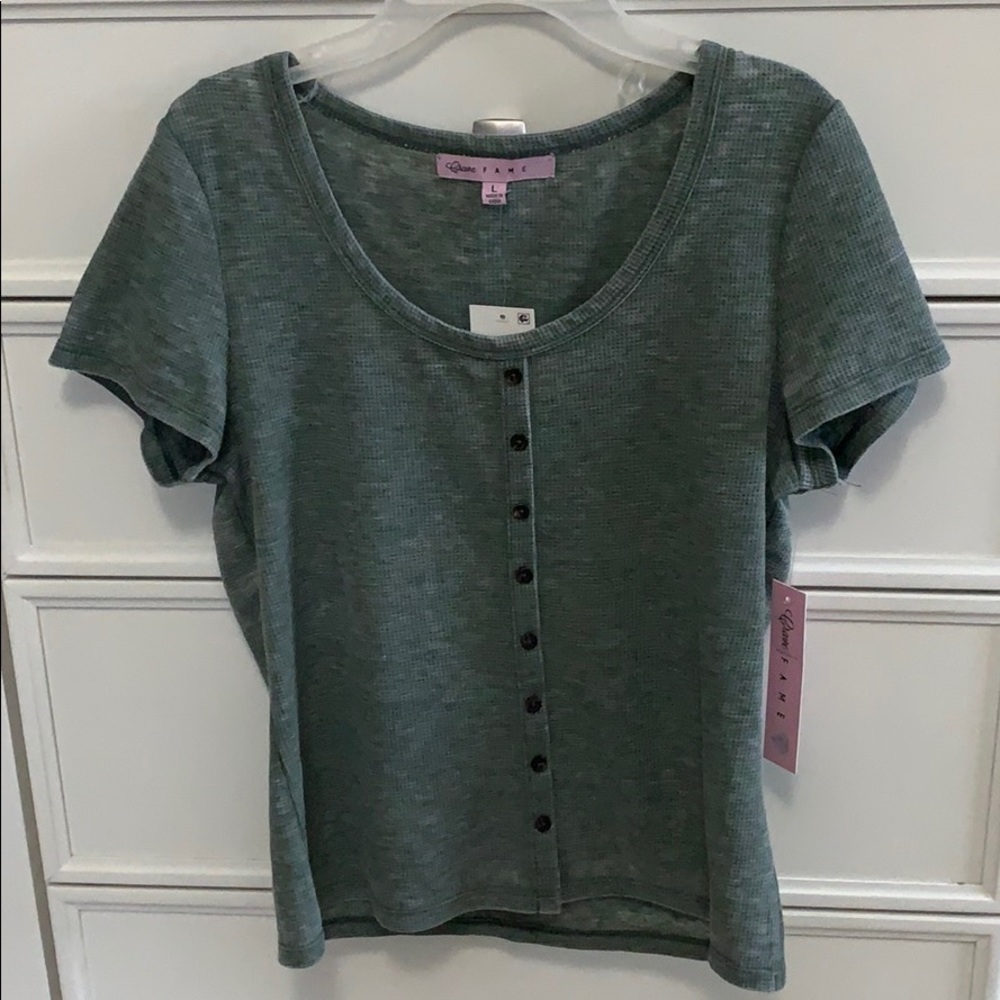 NEVER WORN Army Green Tee